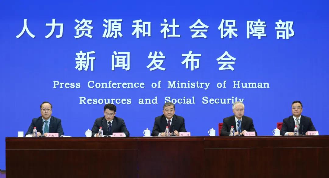 1635403028288310.jpeg 2.jpg